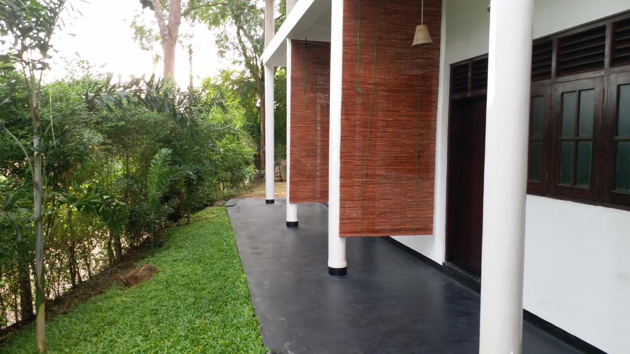Tamarind Blue Hotel Tangalle Bagian luar foto